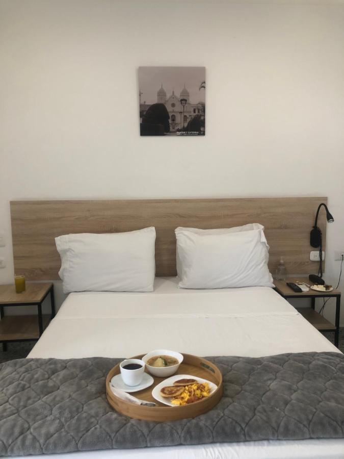 Bianco Hotel Boutique Cúcuta Екстериор снимка